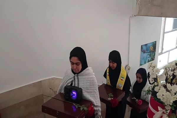 گرامیداشت هفته نیروی انتظامی در دبیرستان شهید مجید دهنوی