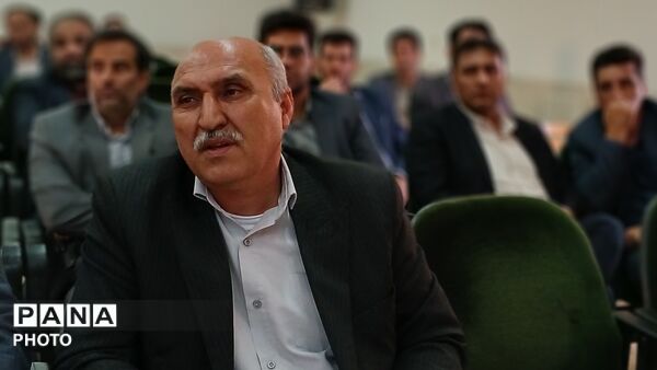 جلسه شورای اداری شهرستان بن