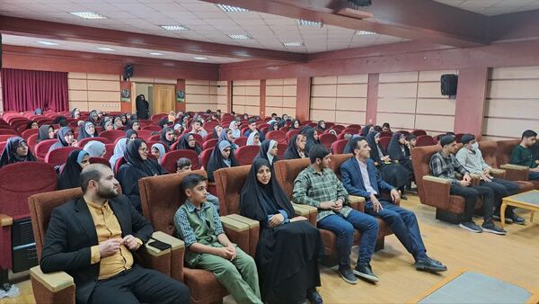 تجلیل از نخبگان قرآنی در نکا
