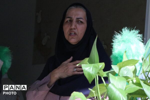مراسم هفته دفاع مقدس با شروع سال تحصیلی جدید در بهارستان‌دو