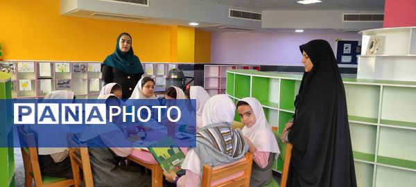 بازدید دانش آموزان دبستان محجبه از کتابخانه اندیشه شیروان