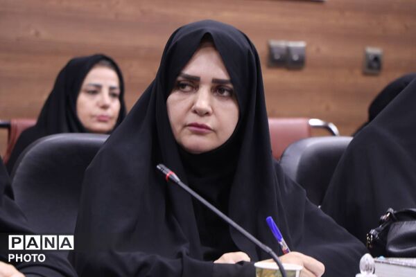 پیشگیری از آسیب‌های اجتماعی؛ محور اصلی نشست راهبردی مدیران مدارس ناحیه یک بهارستان
