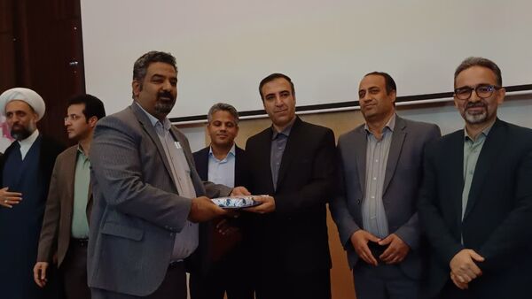 مراسم تکریم و معارفه رئیس آموزش و پرورش شهرستان برخوار