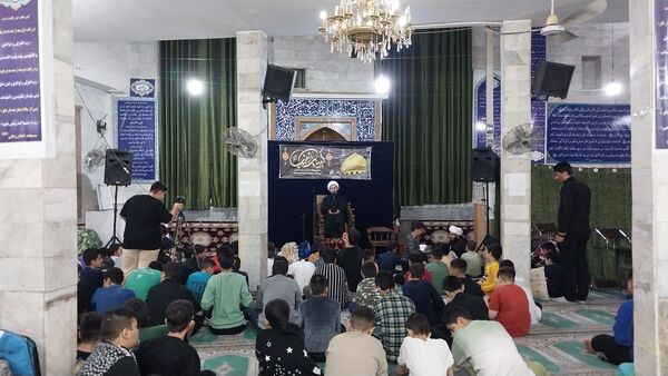 اعتکاف دانش‌آموزان دبیرستان شهید بابایی منطقه ۱۵ 