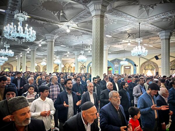 نماز عبادی سیاسی جمعه در زیارتگاه مدرس(ره)