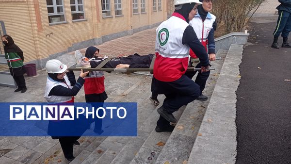 آمادگی مدارس آذربایجان‌شرقی برای برگزاری مانور زلزله 