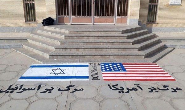 جنگ ایران، تقابل مستقیم با آمریکا و قدرت‌های استکبار بود