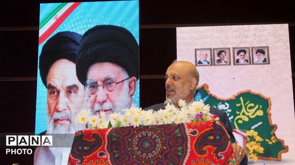 گرامیداشت هفته معلم در دانشگاه فرهنگیان کرمان 