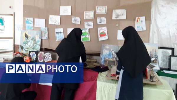 برگزاری جشنواره «ماها »در دبیرستان دخترانه قلم چی خرم آباد 