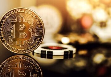 عقب‌گرد ۲ درصدی بیت کوین در بازار تمام قرمز امروز