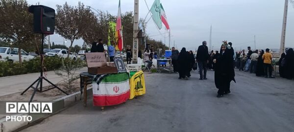 جلوه‌های چشم‌نواز سه شنبه‌های مهدوی در پیاده روی جمکران