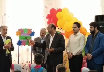 زنگ غنچه ها در شهرستان مهریز به صدا در آمد