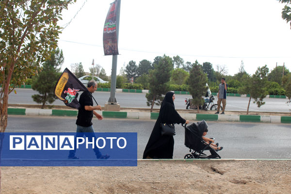 پیاده‌روی خانوادگی جاماندگان اربعین حسینی(ع) در قم