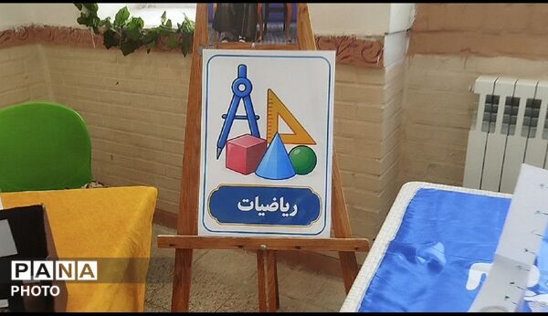 درخشش نوآوری ؛ غرفه‌های جشنواره خوارزمی در دبیرستان شاهد زکیه برپا شد