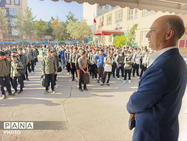 آغاز سال تحصیلی در دبیرستان متوسطه دوم آقا محمد رأفتی