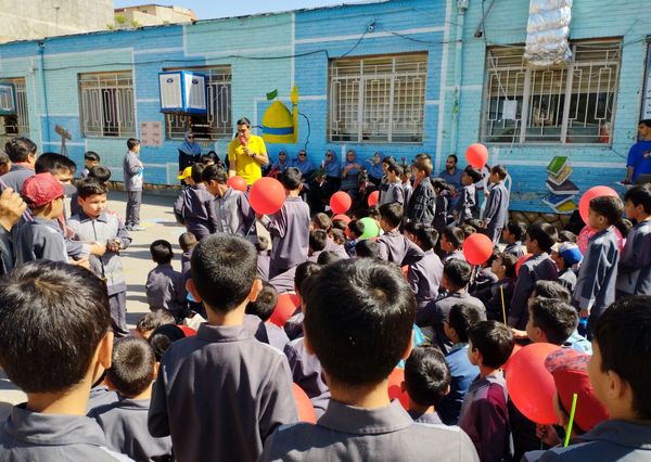 برگزاری جشن و تقدیر از معلمان در دبستان امامت یک