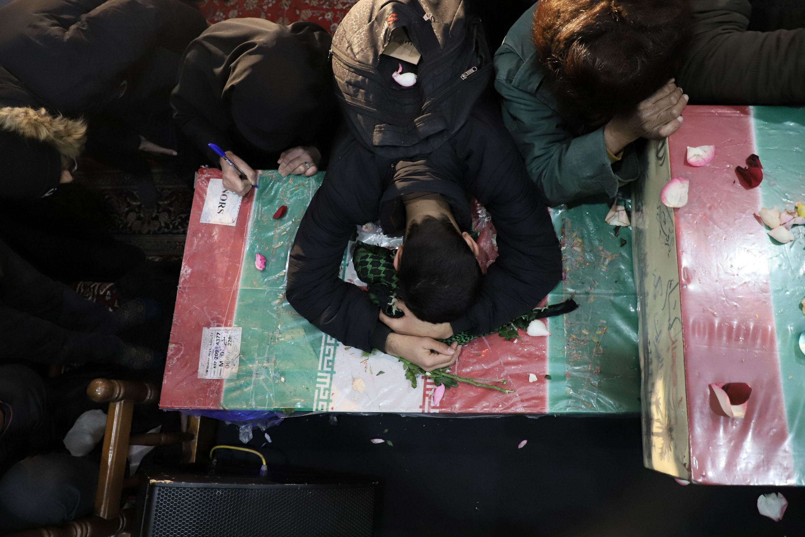 سوگواری و وداع با پیکر پاک شهدای گمنام در مسجد جامع بجنورد