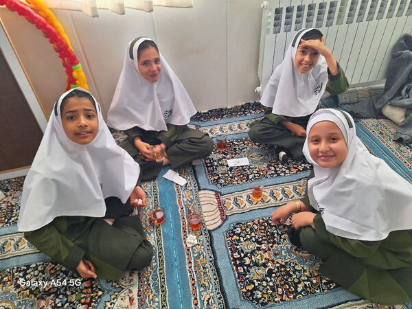 عزاداری به مناسبت شهادت حضرت زهرا (س) در دبستان حضرت زینب(س) مروست 