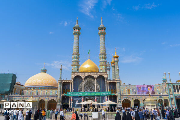 جشن زادروز پیامبر گرامی اسلام و صادق آل محمد(ص) در حرم حضرت معصومه(س)
