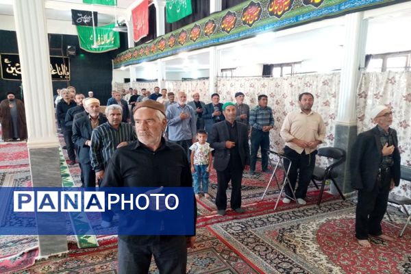 نماز جمعه در شهر تیتکانلو 