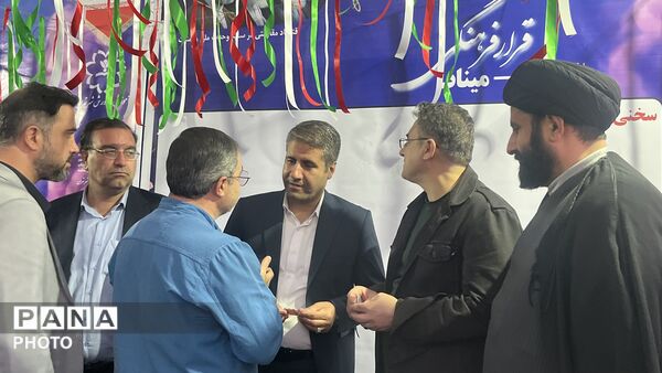 افتتاح غرفه‌هاى «قرار فرهنگی» مناطق ۱۹ گانه تهران