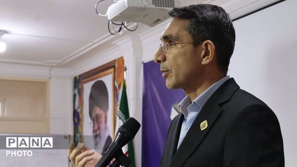 اردوی یک‌روزه «طلایی‌داران انقلاب» در مدرسه بهشت آیین  خرم‌آباد