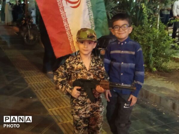 سرگرمی کودکان در غرفه کودک فرهنگیان 