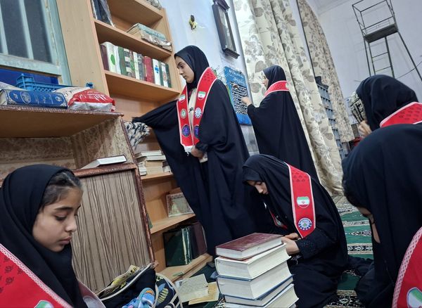 مراسم اعتکاف دانش آموزی آموزشگاه مریم سنگان شهرستان رشتخوار