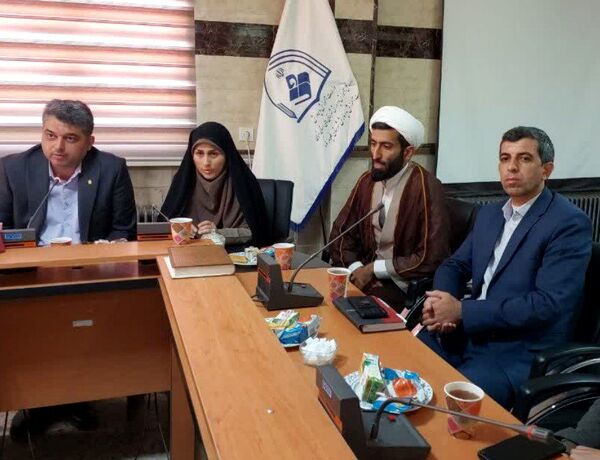 جلسه هم‌اندیشی معاونان و مربیان پرورشی و فرهنگی شهرستان فیروزکوه