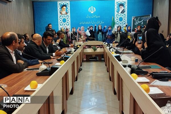 تقدیر از مدیران مدارس ابتدایی بهارستان دو