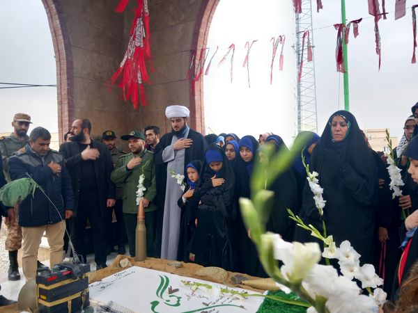 تجدید میثاق مردم صفادشت با شهدای گمنام