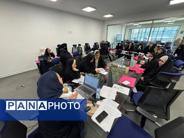 گردهمایی ۳۰۰ نوجوان رسانه‌ای دختر در مشهد