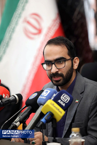 نشست خبری رئیس باشگاه دانش پژوهان جوان