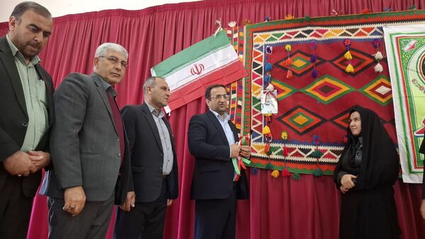 نواخته شدن زنگ انقلاب در مدرسه استثنایی لاله یاسوج