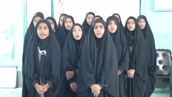 جشنواره سرود دانش‌آموزی در جزیره هرمز