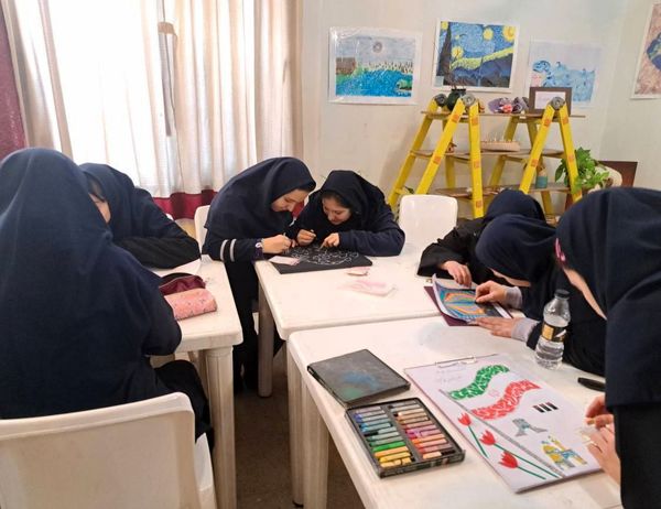 درخشش دوباره مدرسه دکتر باهنر در نمایشگاه ماها 