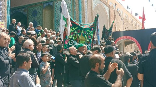 مراسم اربعین حسینی در کربلای ایران؛ باحضور پرشور زائران از سراسر کشور تا حرم مطهر حضرت سلطانعلی (ع)