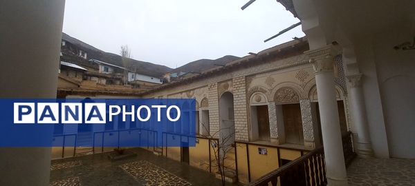 خانه نیما یوشیج در زادگاهش پذیرایی گردشگران نوروزی