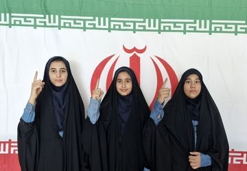 تا جان در بدن است پای کار ایرانیم