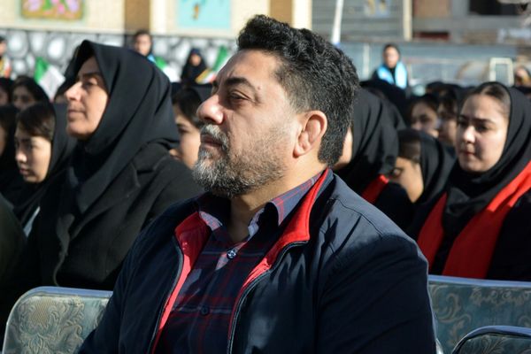 طنین زنگ انقلاب در بهارستان‌دو 