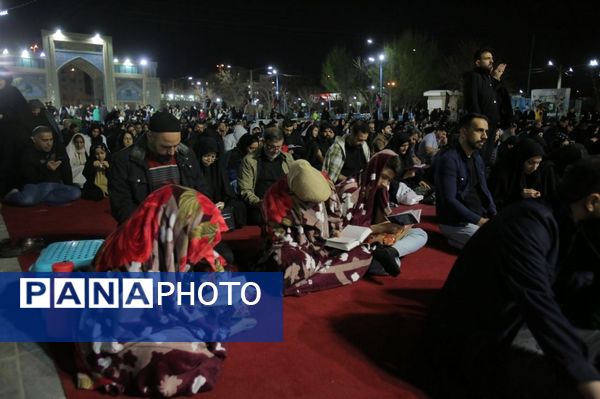 مراسم پرفیض سومین شب احیای لیالی‌القدر در آستان مقدس امام زاده طاهر کرج