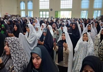 اقامه نماز عید فطر در شهرستان باشت مصلی امام خمینی (ره) برگزار شد.
