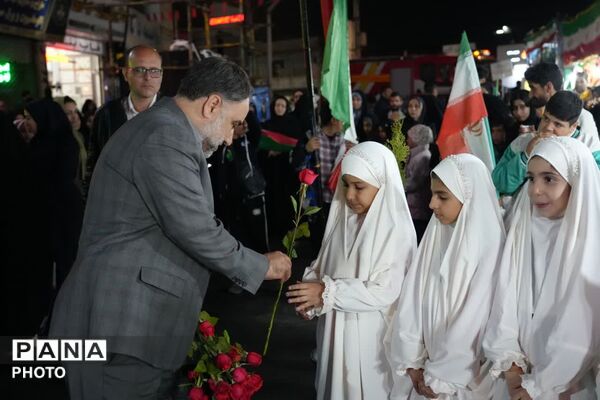 اجتماع بزرگ ریحانه‌های فاطمی در گرامیداشت شهدای میناب