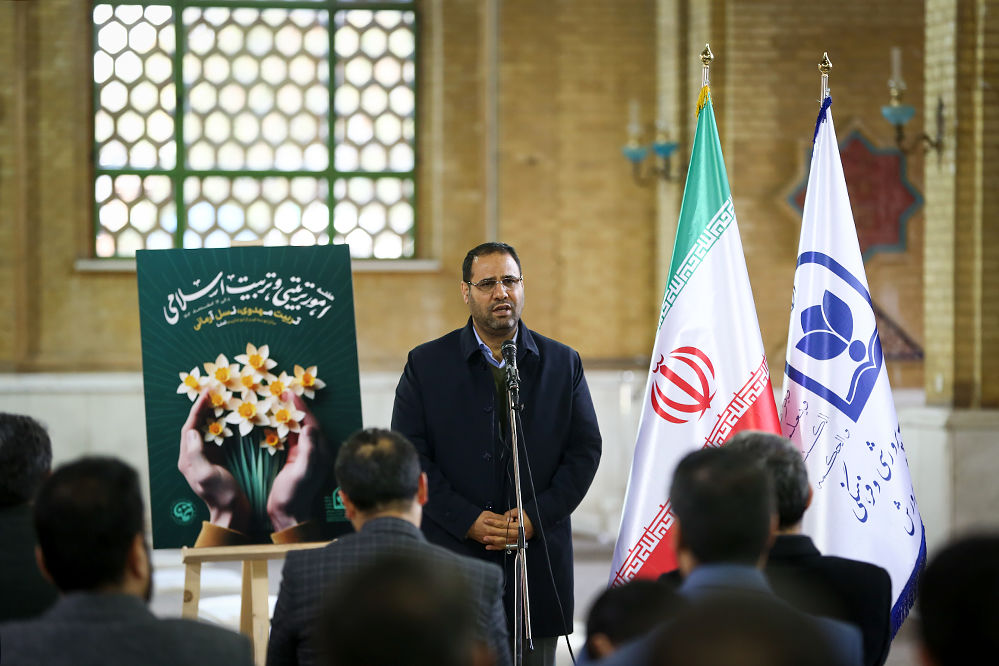 «تربیت» مهم‌ترین ماموریت‌‌ آموزش‌و‌پرورش است/ گفتمان مدرسه ‌باید گفتمان شهیدان رجایی و باهنر باشد