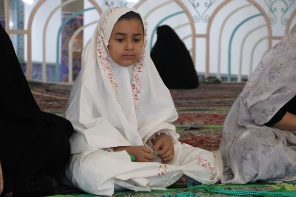 اقامه نماز جمعه قروه به امامت حجت‌الاسلام عابدین رستمی