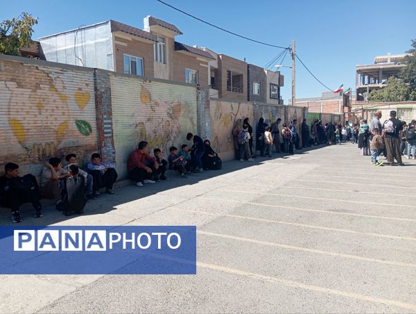 جشن پرشکوه آغاز سال تحصیلی جدید در مدرسه ابتدایی فتحیان بانه