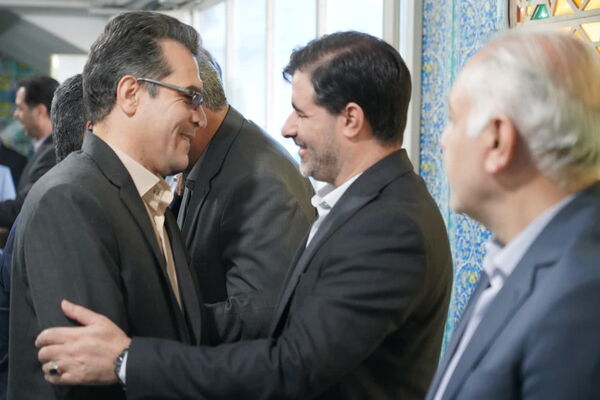 دیدار نوروزی مدیرکل آموزش و پرورش اصفهان با مدیران نواحی و مناطق استان
