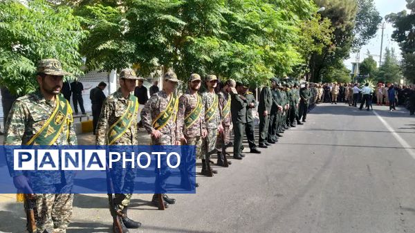 مراسم تشییع پیکر شهید جانباز «علی رفیعی» در کاشمر 