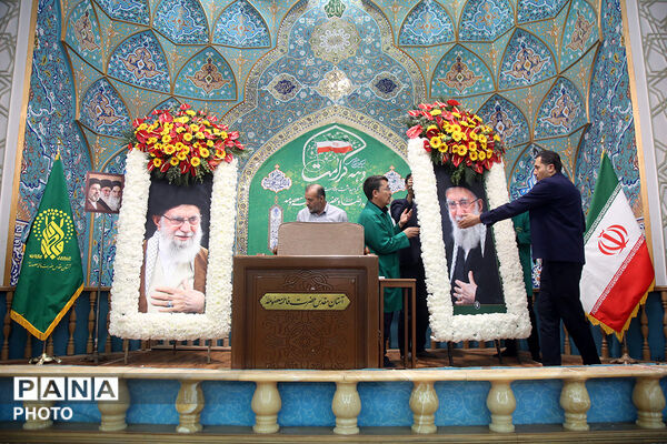 جشن آغاز دهه کرامت در حرم حضرت معصومه(س)