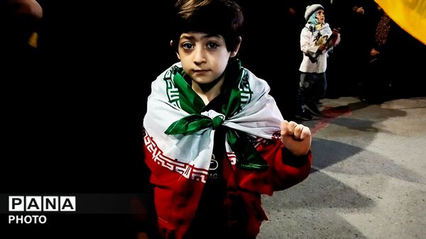  تکرار حماسه حضور و تجدید عهد با رهبر در بناب